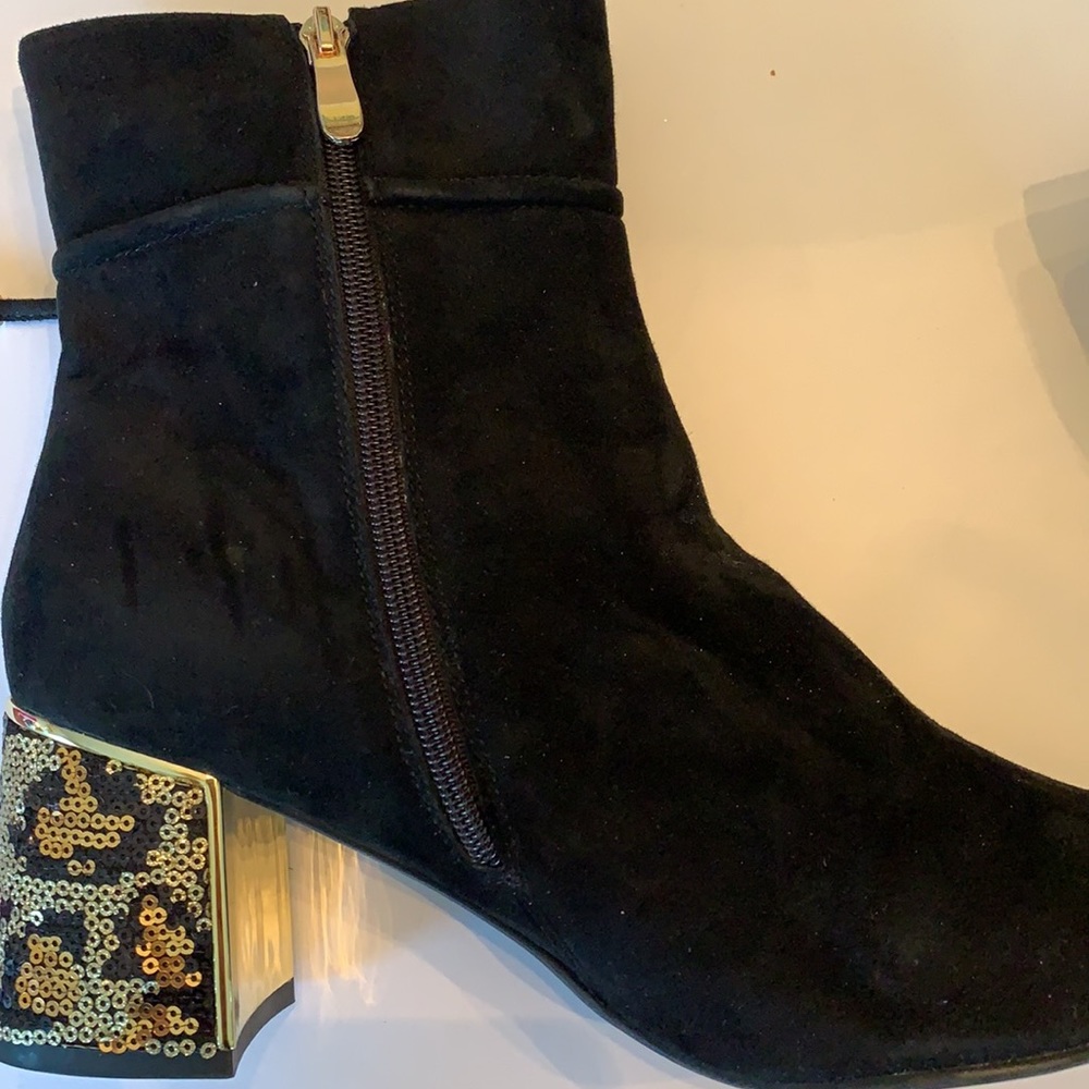 New never worn suede boot with sparkle heel - Picture 6 of 6